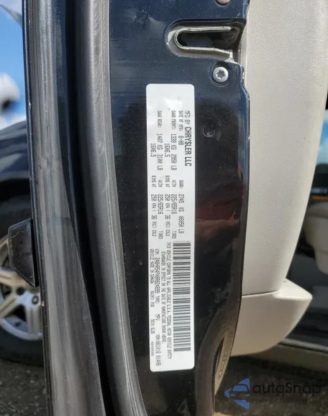 2008 Chrysler Town & Country Touring из США, поврежденный, VIN 2A8HR54PX8R824899